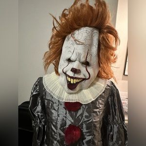 Halloween- Pennywise Costume